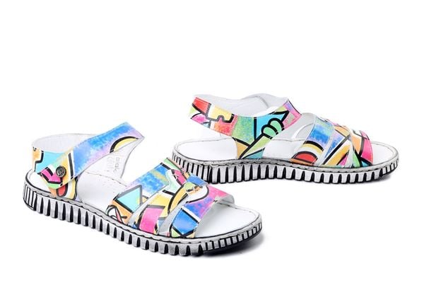 MANITU 910239-00 bunt, sandały damskie. Sandały Manitu, bez wzorów, ze skóry, bez obcasa, bez zapięcia. Za 229,42 zł.