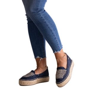 Granatowe espadryle Big Star JJ274889 niebieskie. Niebieskie espadryle bez wzorów, z materiału, bez obcasa, na platformie. Za 158,90 zł.