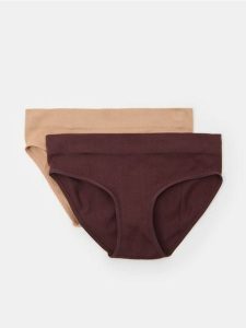 Bezszwowe figi z wysokim stanem 2 pack - wielobarwny. Figi Sinsay, bez wzorów. Za 22,99 zł.