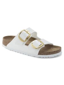 Birkenstock Klapki "Arizona" w kolorze białym rozmiar: 39. Białe klapki Birkenstock, bez wzorów, z otwartym noskiem, bez obcasa. Za 219,60 zł.