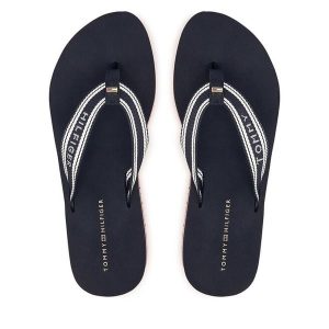 Japonki Tommy Hilfiger. Niebieskie klapki TOMMY HILFIGER, bez wzorów, bez obcasa. Za 189,99 zł.