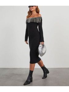 Milan Kiss Sukienka dzianinowa w kolorze czarnym rozmiar: S. Czarne sukienki Milan Kiss, s, bez wzorów, z dzianiny, bez kołnierzyka, bez ramiączek, midi. Za 165,99 zł.