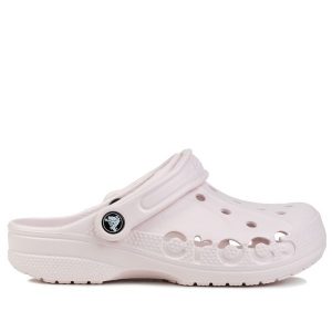 Klapki damskie na basen Crocs BAYA. Czerwone klapki Crocs, bez wzorów, bez obcasa. W wyprzedaży za 189,00 zł.
