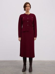 BGN Spódnica w kolorze bordowym rozmiar: 36. Czerwone spódnice BGN, na co dzień, bez wzorów, midi. Za 78,99 zł.