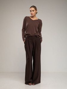 Tantra Spodnie w kolorze brązowym rozmiar: S. Brązowe spodnie z wysokim stanem Tantra, bez wzorów, z materiału, z podwyższonym stanem. Za 196,24 zł.