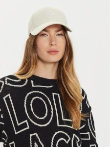 New Era Czapka z daszkiem Cosy New York Yankees 60565256 Écru. Czapki New Era, bez wzorów, z materiału. Za 99,99 zł.