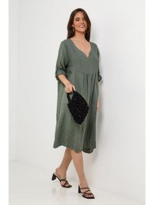 Le Monde du Lin Lniana sukienka w kolorze oliwkowym rozmiar: 36/38. Brązowe sukienki Le Monde du Lin, bez wzorów, ze lnu, bez kołnierzyka, bez ramiączek, midi. Za 173,99 zł.