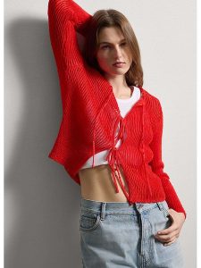STEFANEL Kardigan w kolorze czerwonym rozmiar: XS. Czerwone kardigany Stefanel, xs, bez wzorów, ze splotem, bez ramiączek. Za 252,99 zł.