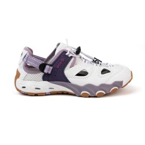 Sandały Frosty V4 wodoodporne, regulowane, z antypoślizgową podeszwą. Białe buty trekkingowe Izas, bez zapięcia. W wyprzedaży za 265,17 zł.