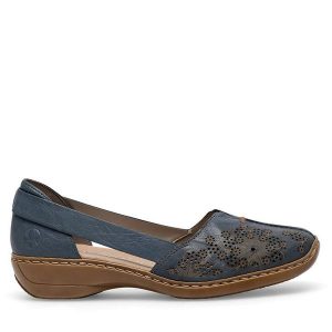 Półbuty Rieker. Niebieskie półbuty Rieker, bez wzorów, bez obcasa, na płaskiej podeszwie, bez zapięcia. Za 299,99 zł.