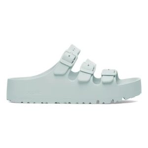 Klapki damskie Birkenstock Florida III Flex Platform EVA Surf Green. Zielone klapki Birkenstock, bez wzorów, z materiału, bez obcasa, na platformie. Za 239,99 zł.