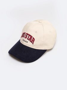Czapka unisex z daszkiem z logo BIG STAR beżowo-granatowa Rubona 000. Brązowe czapki Big Star, bez wzorów, klasyczne. W wyprzedaży za 79,99 zł.