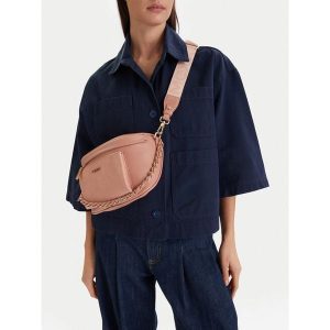 Torebka MEXX. Czerwone listonoszki Mexx, bez wzorów, bez dodatków. Za 169,99 zł.