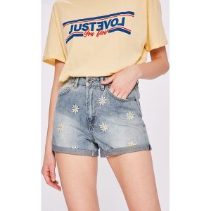 Vero Moda - Szorty. Szorty marki Vero Moda. W wyprzedaży za 69,90 zł.