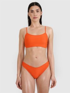4F Góra od bikini damska - pomarańczowa XS. Brązowe bikini 4f, bez wzorów, z elastanu. W wyprzedaży za 29,99 zł.