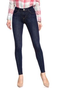 WRANGLER SUPER SKINNY DARK NIGHT W29JGT21V 112128561. Rurki Wrangler, z jeansu. W wyprzedaży za 89,99 zł.
