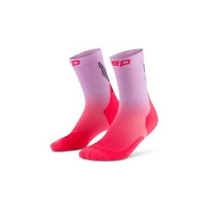 Damskie sportowe skarpety kompresyjne do połowy łydki Core Run gradient CEP. Czerwone skarpetki CEP, bez wzorów, z elastanu. Za 79,00 zł.