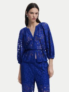 Desigual Bluzka 25SWBW24 Niebieski Regular Fit. Niebieskie bluzki Desigual, s, bez wzorów, z syntetyku, bez kołnierzyka, bez ramiączek. Za 229,99 zł.