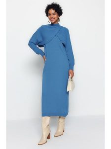 Trendyol 2-częściowy zestaw w kolorze niebieskim rozmiar: M. Niebieskie sukienki Trendyol, na co dzień, m, bez wzorów, bez kołnierzyka, bez ramiączek, maxi, proste. Za 108,99 zł.