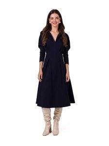 Be Wear Sukienka w kolorze granatowym rozmiar: XL. Niebieskie sukienki Be Wear, xl, bez wzorów, bez kołnierzyka, bez ramiączek, midi, rozkloszowane. Za 304,45 zł.