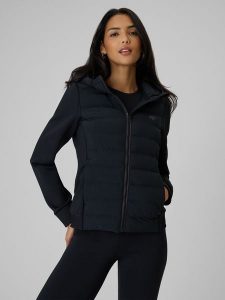 4F Kurtka z wypełnieniem syntetycznym damska - czarna S. Czarne kurtki 4f, s, bez wzorów, z puchu, bez kaptura. Za 349,99 zł.