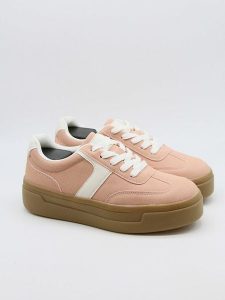 Bellucci Sneakersy w kolorze jasnoróżowym rozmiar: 38. Różowe trampki Bellucci, bez wzorów, bez zapięcia. Za 104,89 zł.