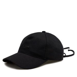 Czapka z daszkiem Calvin Klein. Czarne czapki Calvin Klein, bez wzorów. Za 149,99 zł.