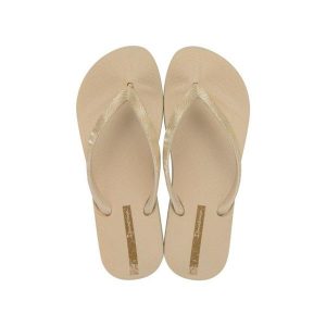 Japonki damskie Ipanema Mesh IX. Brązowe klapki Ipanema, bez wzorów, z meshu, bez obcasa. Za 59,99 zł.