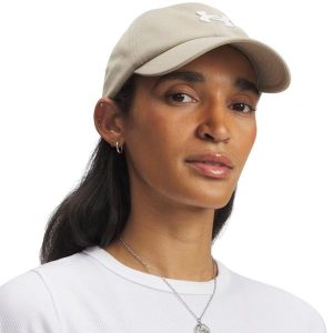 Czapka z daszkiem damska Under Armour Blitzing Adj OSFM. Białe czapki Under Armour, bez wzorów, sportowe. Za 79,00 zł.