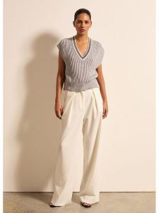 STEFANEL Bezrękawnik w kolorze szarym rozmiar: M. Szare swetry oversize Stefanel, m, bez wzorów, ze splotem, bez ramiączek. Za 239,99 zł.