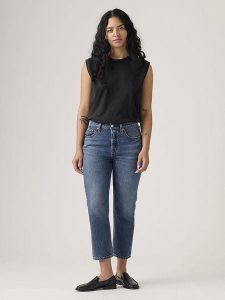 Levi's Dżinsy - Regular fit - w kolorze niebieskim rozmiar: W26/L30. Niebieskie jeansy Levi's®, z aplikacjami, z podwyższonym stanem. Za 205,45 zł.
