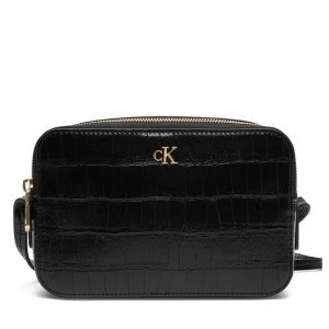 Torebka Calvin Klein. Czarne listonoszki Calvin Klein, bez wzorów, bez dodatków. Za 349,99 zł.