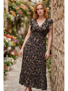 SOULSHAE Sukienka w kolorze czarnym rozmiar: XXL/3XL. Czarne sukienki SOULSHAE, xl, bez wzorów, bez kołnierzyka, bez ramiączek, maxi. Za 174,95 zł.