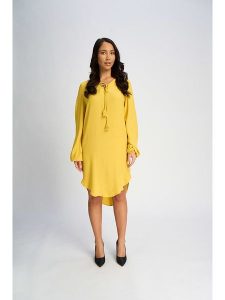 Marks & Spencer Sukienka w kolorze żółtym rozmiar: 44. Żółte sukienki Marks & Spencer, bez wzorów, z wiskozy, bez kołnierzyka, bez ramiączek, midi. Za 87,81 zł.