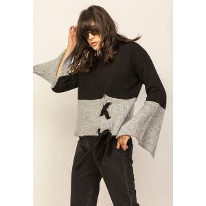 Sweter w kolorze czarno-szarym. Swetry oversize marki Lafaba. W wyprzedaży za 124,95 zł.