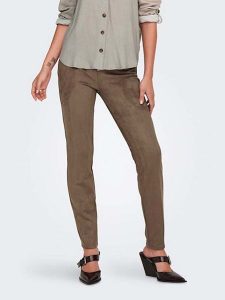 ONLY Legginsy w kolorze jasnobrązowym rozmiar: M/L32. Brązowe legginsy ONLY, bez wzorów. Za 70,24 zł.