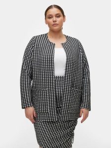 Vero Moda Curve Marynarka Bena 10302003 Czarny Regular Fit. Czarne marynarki i żakiety Vero Moda Curve, bez wzorów, z syntetyku. Za 169,99 zł.