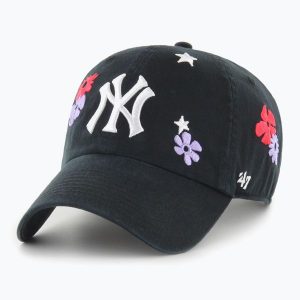 Czapka z daszkiem 47 Brand MLB New York Yankees Flora CLEAN UP. Czarne czapki 47 Brand, bez wzorów. Za 139,99 zł.