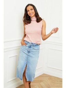 Soft Cashmere Bezrękawnik w kolorze jasnoróżowym rozmiar: 38/40. Różowe golfy Soft Cashmere, bez wzorów, z kaszmiru. Za 83,42 zł.