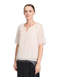 BETTY & CO Bluzka w kolorze kremowym rozmiar: 42. Brązowe bluzki Betty & Co, bez wzorów, bez kołnierzyka, bez ramiączek. Za 91,77 zł.