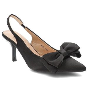 Czółenka damskie D&A by S.Barski o kobiecym fasonie z odkrytą piętą ozdobną kokardą spiczastym noskiem i smukłym obcasem czarne, MR62-9107 Black. Czarne czółenka S.BARSKI, bez wzorów, bez obcasa, na obcasie, bez zapięcia. Za 149,00 zł.