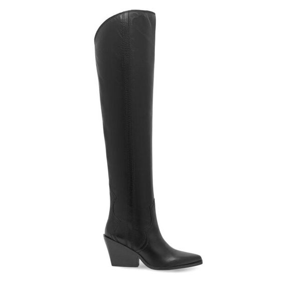 Kozaki Badura. Czarne kozaki Badura, bez wzorów, bez obcasa, na słupku, bez zapięcia. Za 629,99 zł.