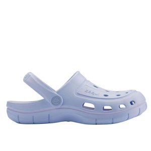 Klapki basenowe damskie Coqui Jumper. Niebieskie klapki Coqui, bez wzorów, z materiału, bez obcasa. Za 75,04 zł.