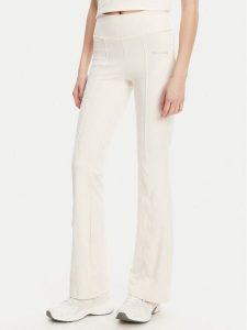 Guess Spodnie dresowe V5RB15 KCD02 Écru Regular Fit. Spodnie dresowe Guess, xs, z aplikacjami, z dresówki. Za 239,99 zł.