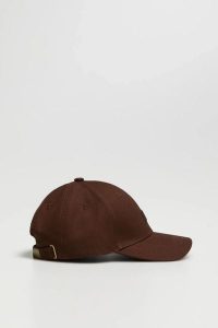 Czapka z daszkiem brązowa. Brązowe czapki MOODO, bez wzorów, z bawełny. Za 49,99 zł.
