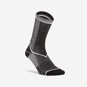 Skarpetki do cross treningu Domyos. Skarpetki DOMYOS, bez wzorów, z dzianiny. Za 39,99 zł.