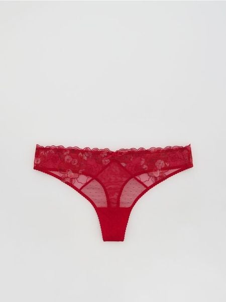 Majtki stringi z haftem - czerwony. Czerwone stringi Reserved, bez wzorów. Za 49,99 zł.