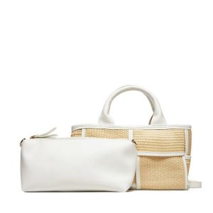 Torebka Call It Spring. Białe torebki klasyczne Call it Spring, bez wzorów, bez dodatków. Za 129,99 zł.