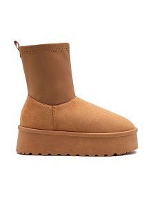 Foreverfolie Botki w kolorze jasnobrązowym rozmiar: 38. Brązowe botki Foreverfolie, bez wzorów, bez obcasa, na platformie, bez zapięcia. Za 148,95 zł.