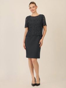 APART Sukienka w kolorze czarnym rozmiar: 38. Czarne sukienki Apart, bez wzorów, z koronki, bez kołnierzyka, bez ramiączek, midi. Za 295,99 zł.